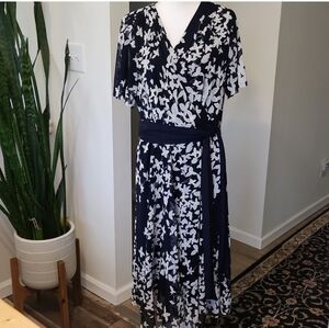 Jessica Howard Navy and White Floral Midi Dress